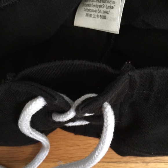 VS Pink neon shirt sz S & black gray jogger Sz M - Picture 14 of 16